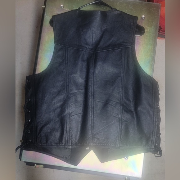 Highway 21 Leather vest - Picture 2 of 3
